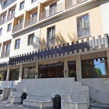 Hotel Excelsior Magenta Exteriör bild