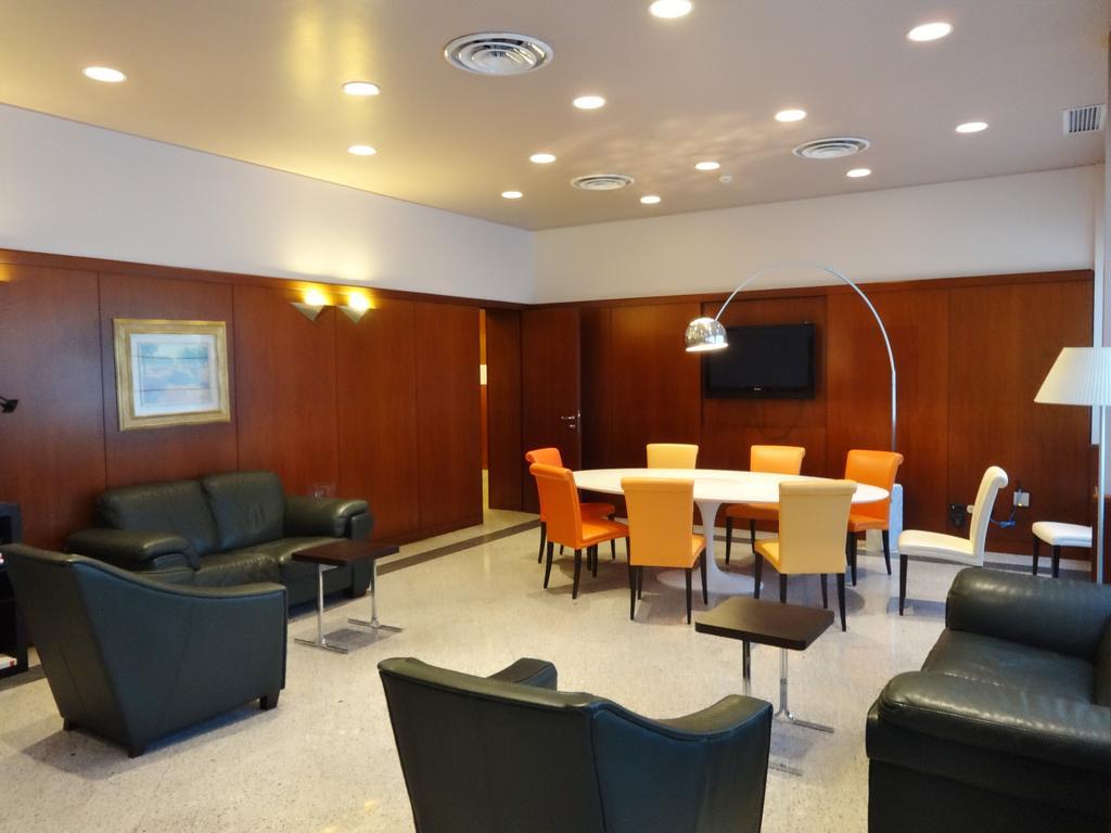 Hotel Excelsior Magenta Exteriör bild